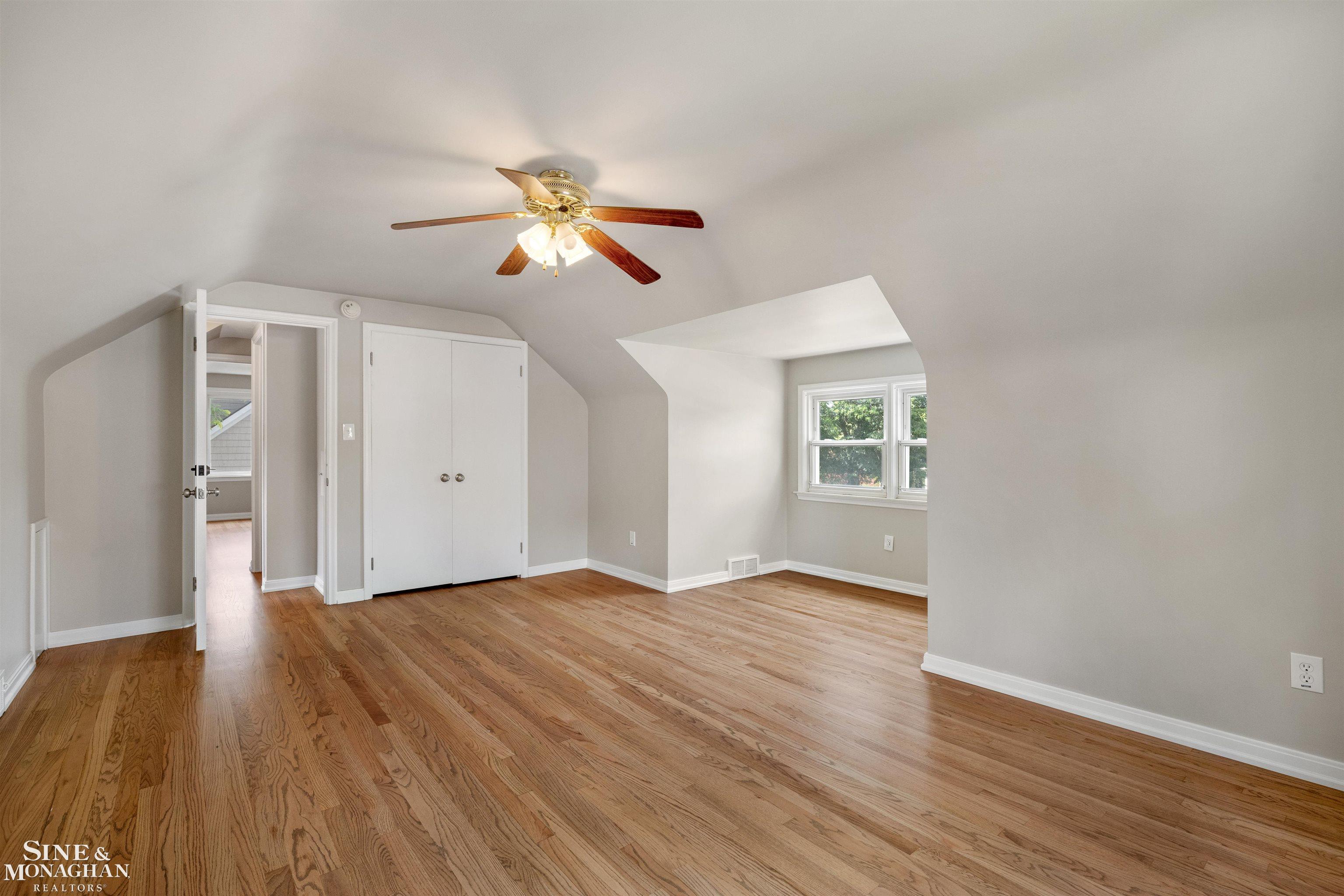 581 Hampton Road Grosse Pointe Woods, MI 48236 - Photo 26 of 60