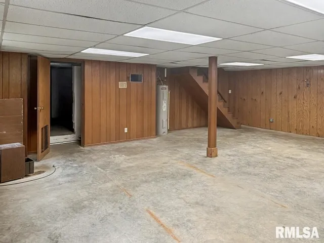 $314,900 | 39 Butternut Hill Drive, Carbondale, IL 62903