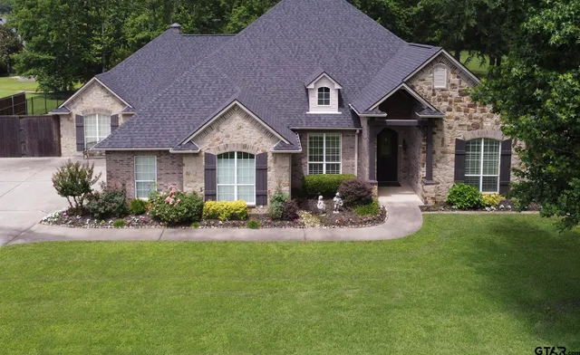 $725,000 | 11208 Marsh Wren Circle, Flint, TX 75762