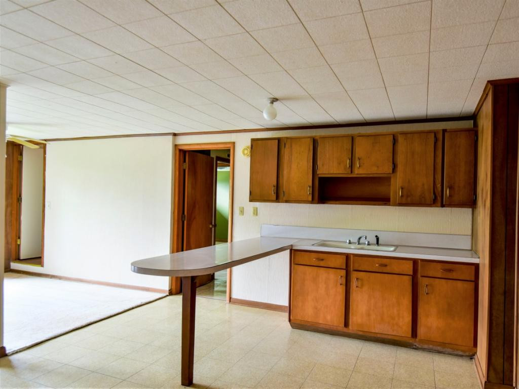 537 Bays View Road Kingsport, TN 37660 - Photo 17 of 36 Photo 17