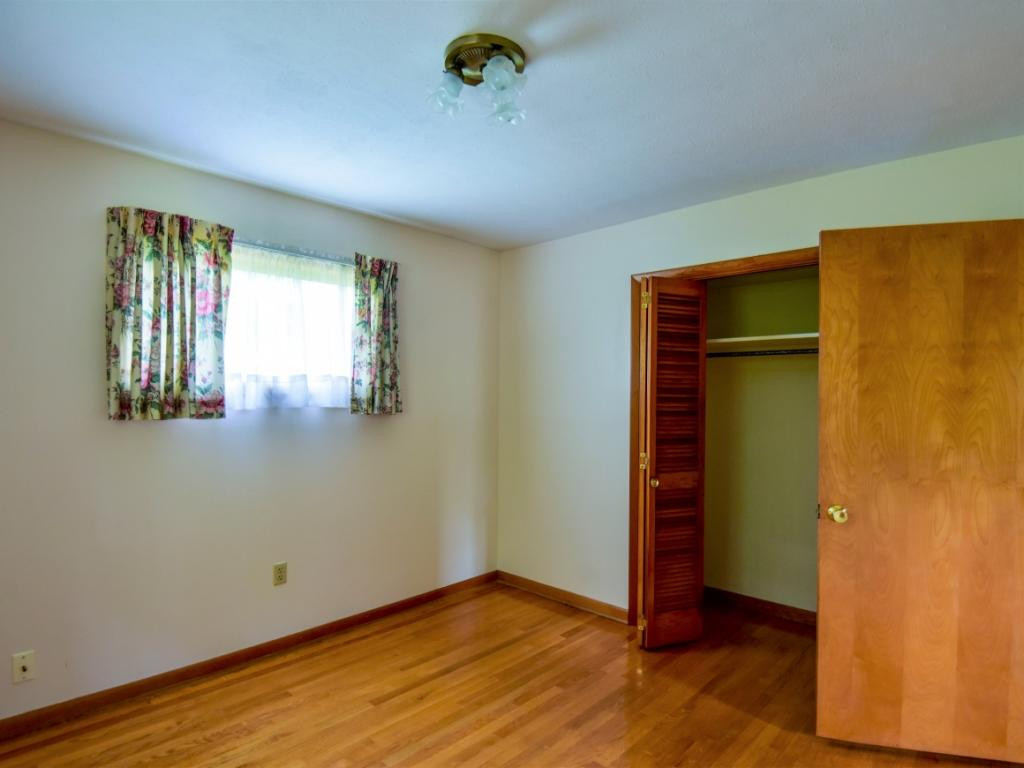 537 Bays View Road Kingsport, TN 37660 - Photo 7 of 36 Photo 7