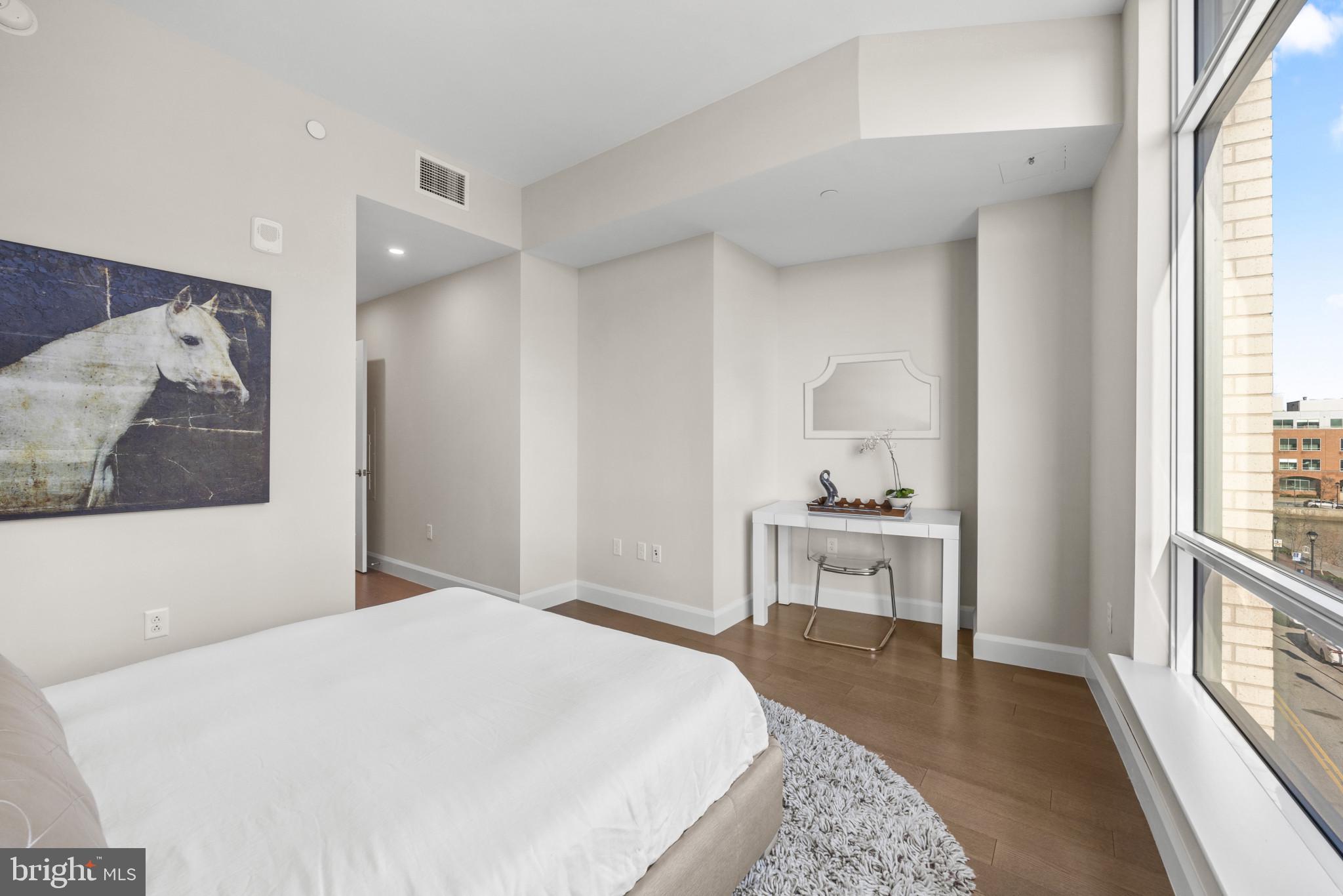 1330 Lancaster Street, Unit C601 Baltimore, MD 21231 - Photo 14 of 32