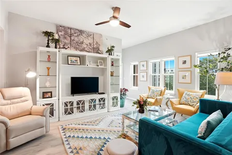 $564,900 | 200 4th Avenue South, Unit 410, St. Petersburg, FL 33701