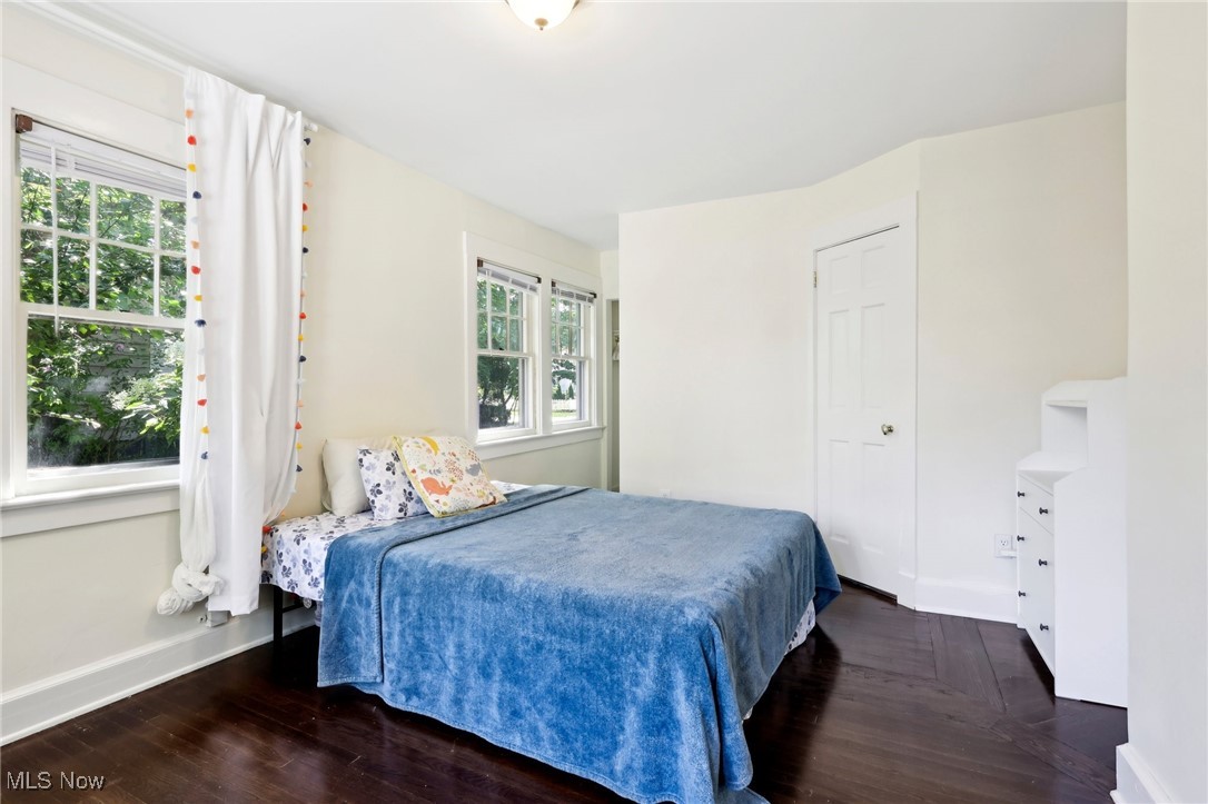 407 Columbia Road Bay Village, OH 44140 - Photo 12 of 33