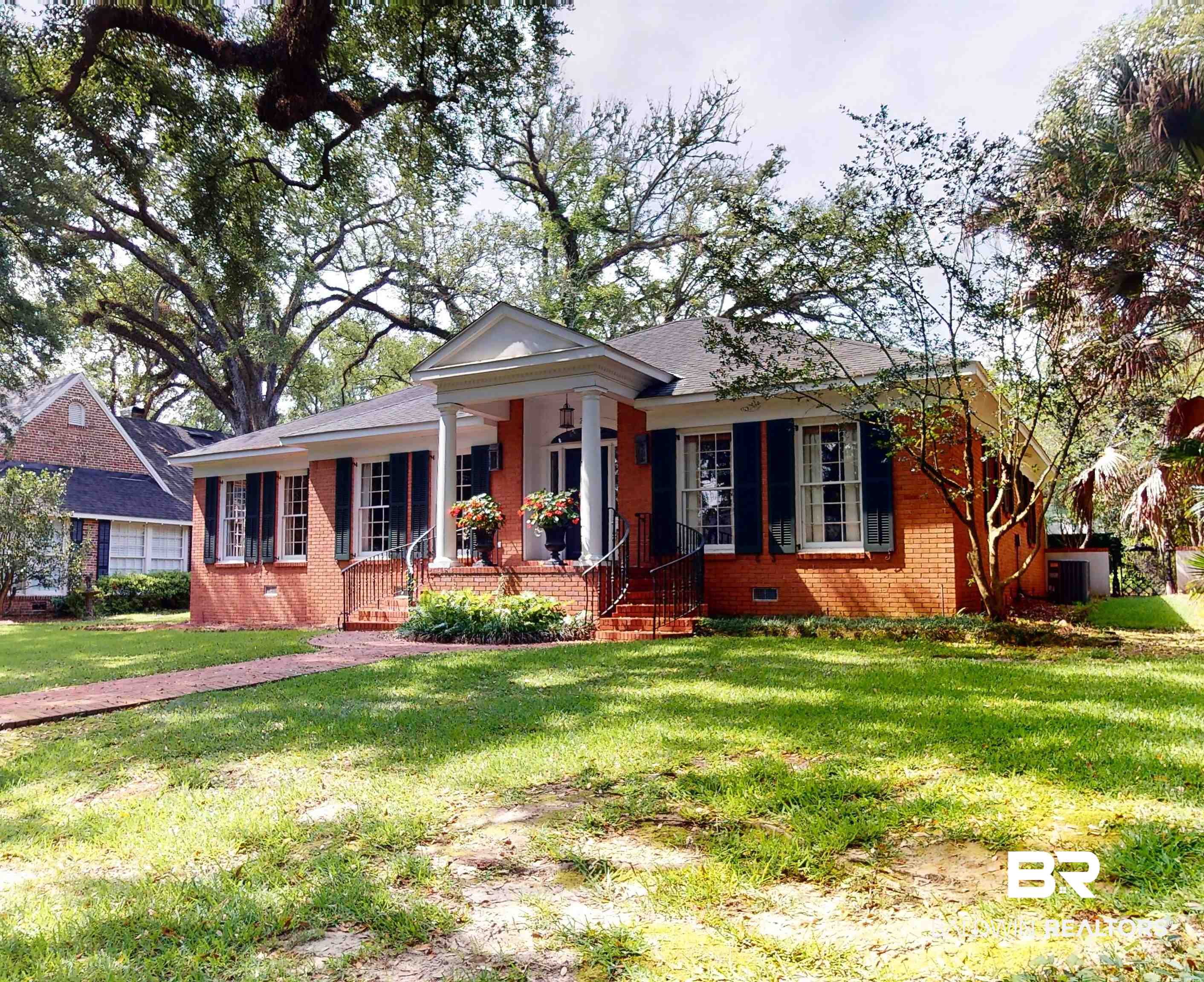2255 Ashland Pl Avenue Mobile, AL 36607 - Photo 2 of 30