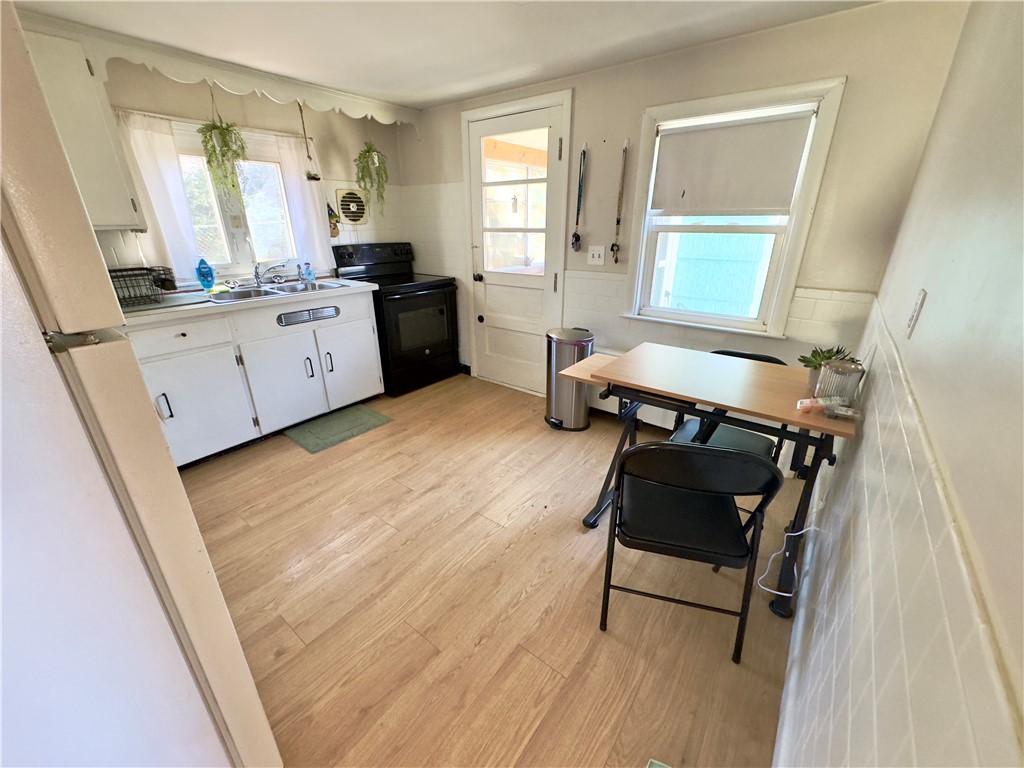 216 Ward Street Woonsocket, RI 02895 - Photo 10 of 19