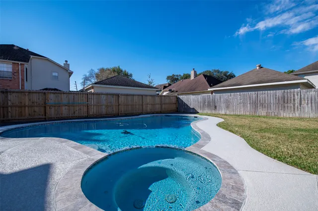 $2,650 | 11434 High Bridge Court, Houston, TX 77065