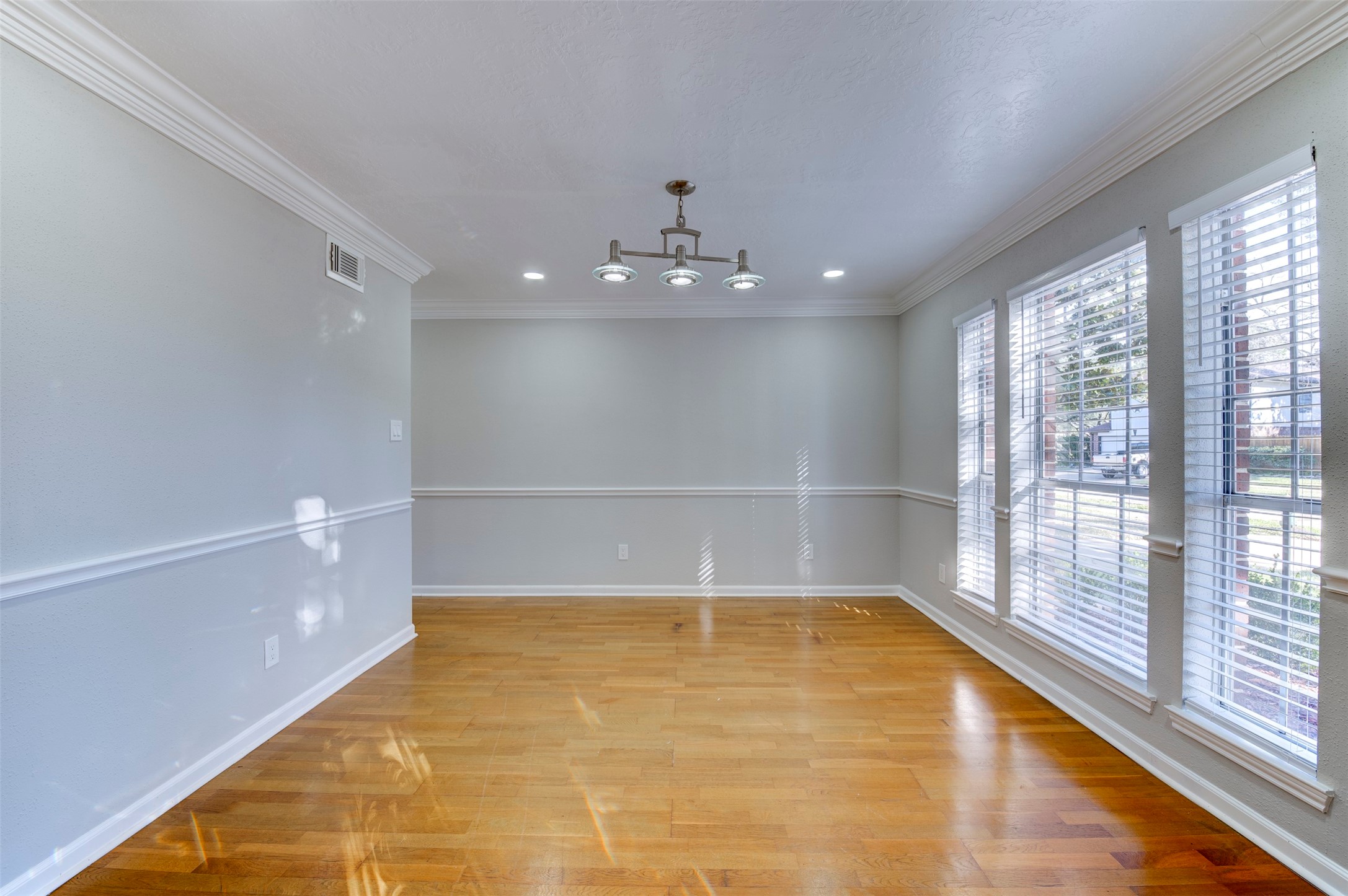 11434 High Bridge Court Houston, TX 77065 - Photo 7 of 31 a view of an empty room with a window