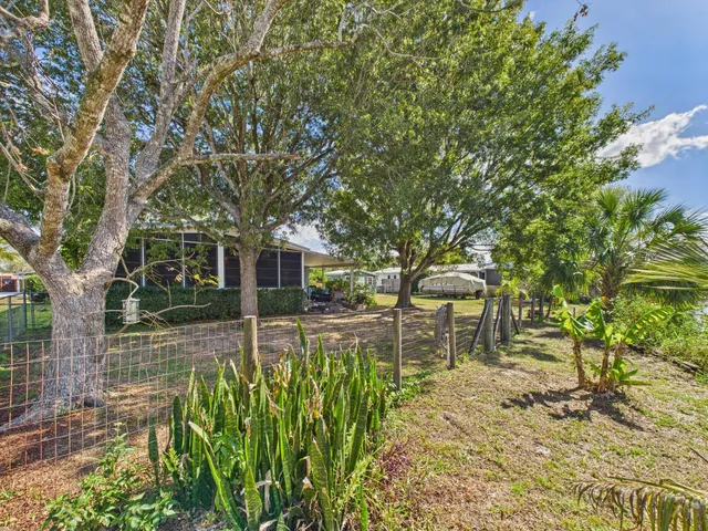 $295,000 | 407 Northeast 8th Avenue, Okeechobee, FL 34972