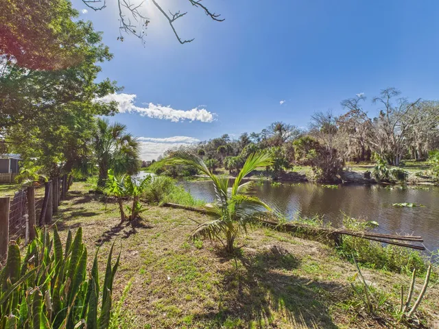 $295,000 | 407 Northeast 8th Avenue, Okeechobee, FL 34972