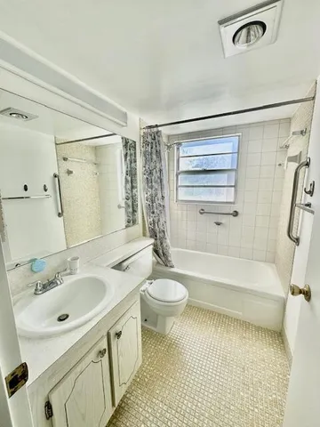 $1,500 | 85 Dorset C, Boca Raton, FL 33434