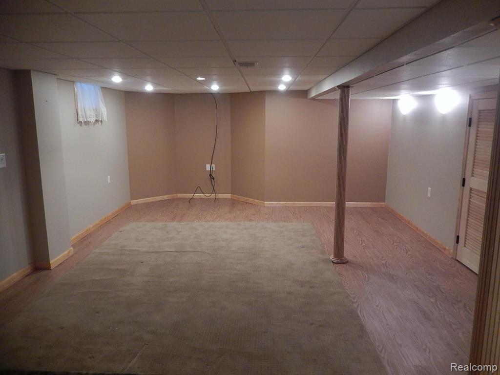 6616 Maple Street Dearborn, MI 48126 - Photo 16 of 21