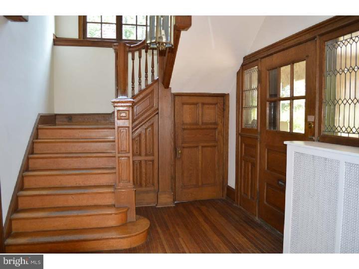 207 South Chester Road Swarthmore, PA 19081 - Photo 4 of 23 Foyer