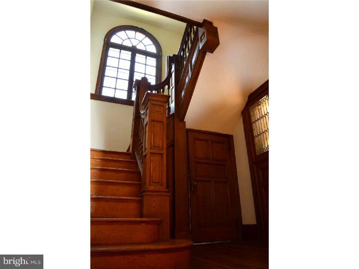207 South Chester Road Swarthmore, PA 19081 - Photo 6 of 23