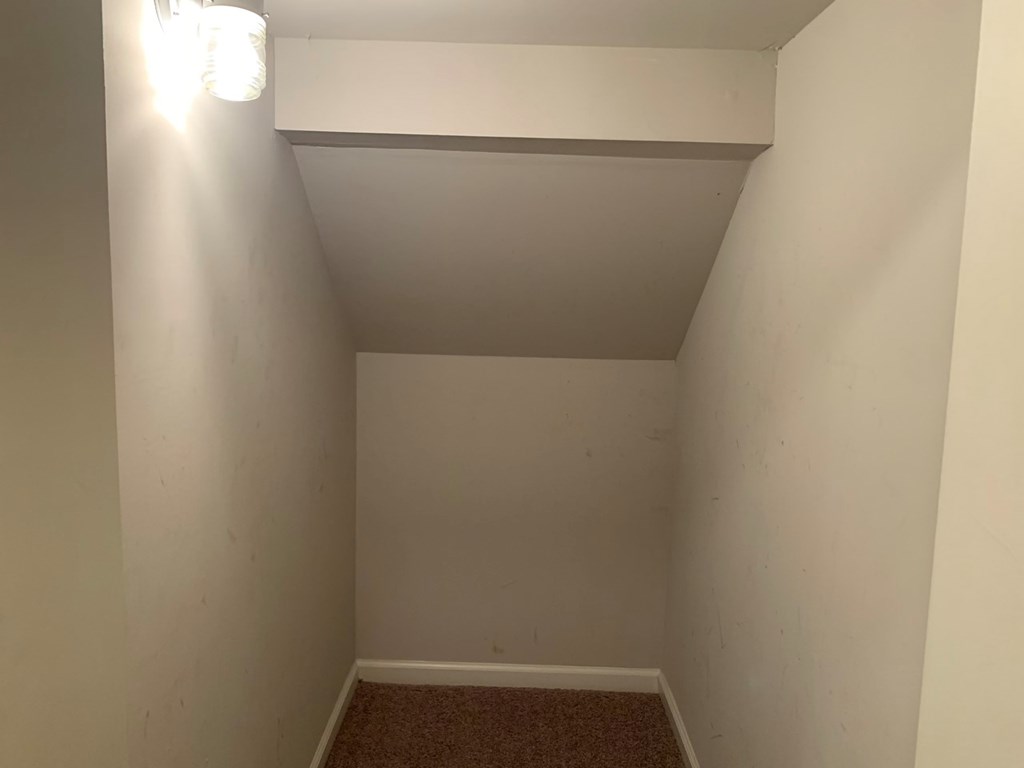 103 Cotton Ridge Lane Dothan, AL 36301 - Photo 15 of 23 Storage off master Closet