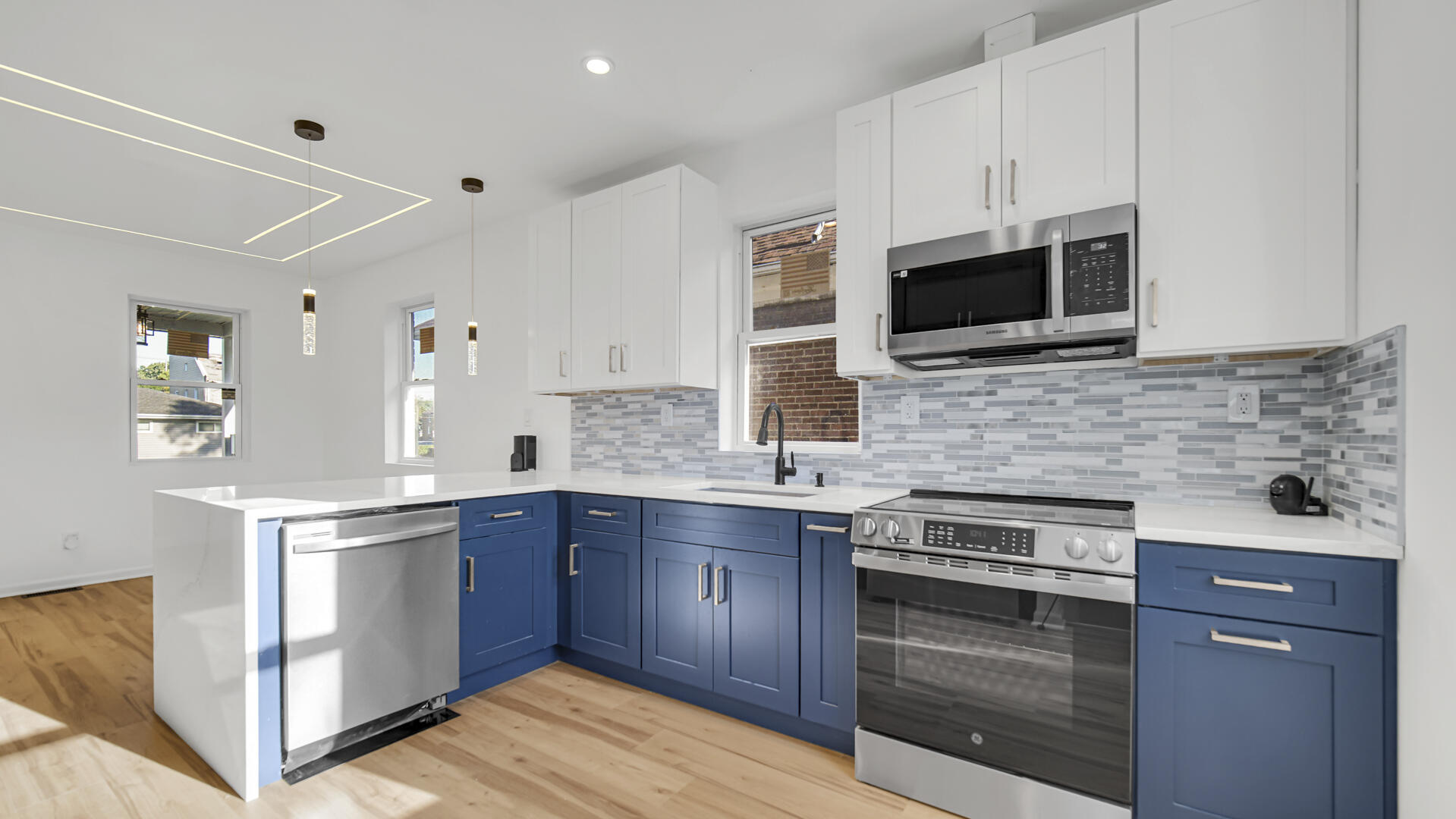 1323 Johnson Street Gary, IN 46407 - Photo 8 of 29 1919x1080