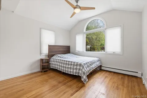 $1,538,000 | 112 Village Hill Drive, Dix Hills, NY 11746