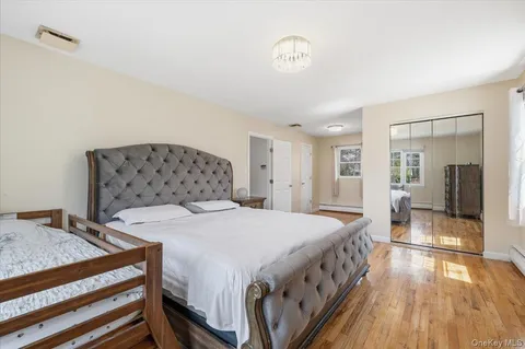 $1,538,000 | 112 Village Hill Drive, Dix Hills, NY 11746