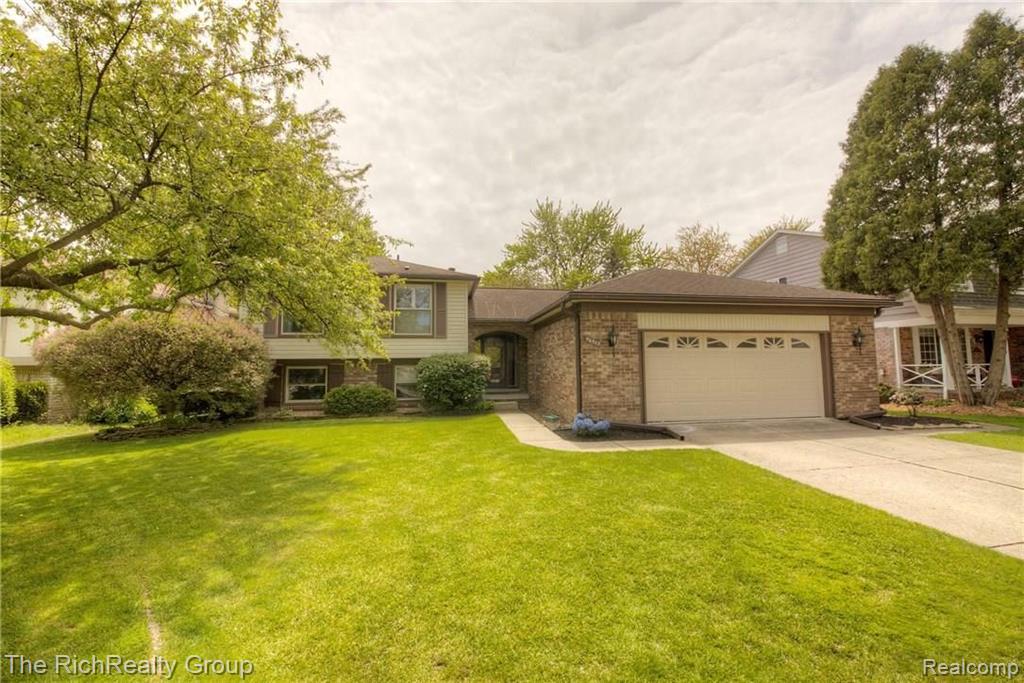46513 Maidstone Road Canton, MI 48187 - Photo 4 of 56