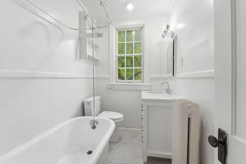 $289,000 | 1705 Lanier Place Northwest, Unit 208, Washington, DC 20009