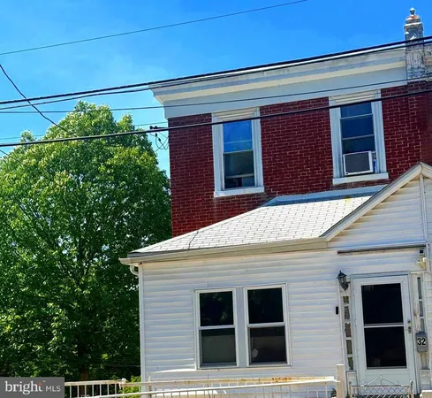 $265,000 | 32 South 12th Street, Darby, PA 19023
