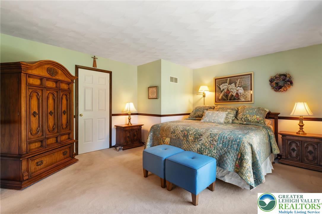 1029 Hawthorn Road Allentown, PA 18103 - Photo 22 of 48