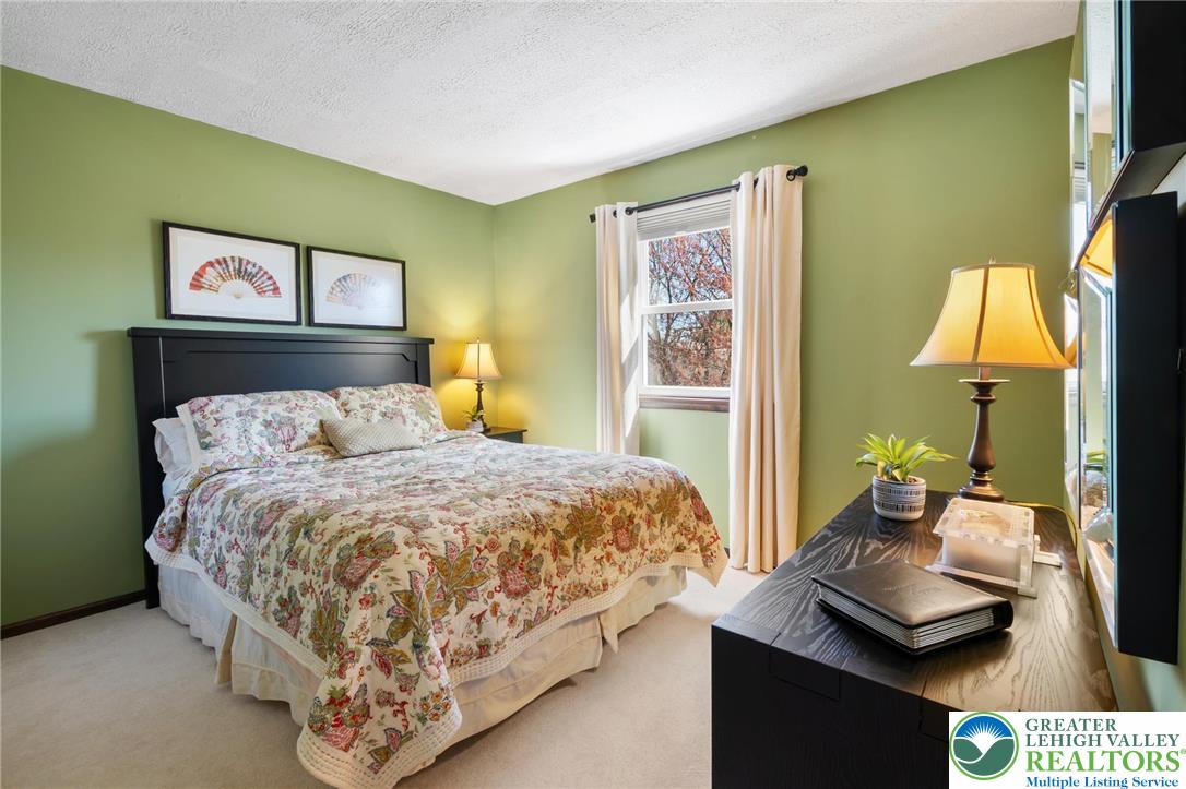 1029 Hawthorn Road Allentown, PA 18103 - Photo 24 of 48