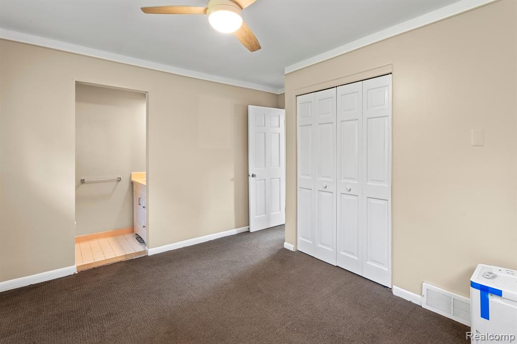 1932 Devonshire Road Bloomfield Hills, MI 48302 - Photo 19 of 35
