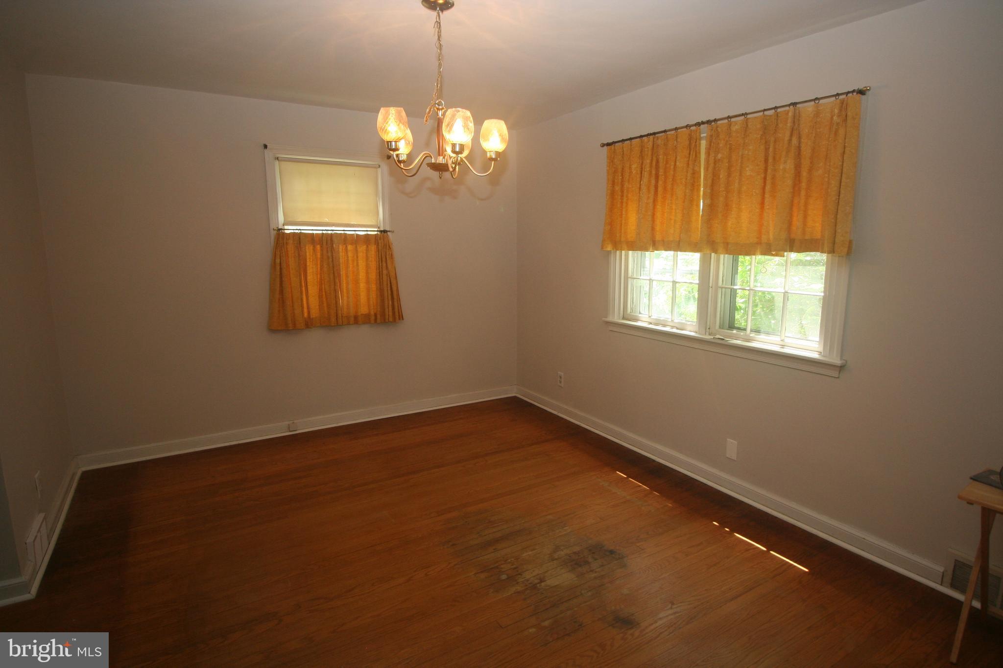 231 Oreland Mill Road Oreland, PA 19075 - Photo 8 of 16 Dining room