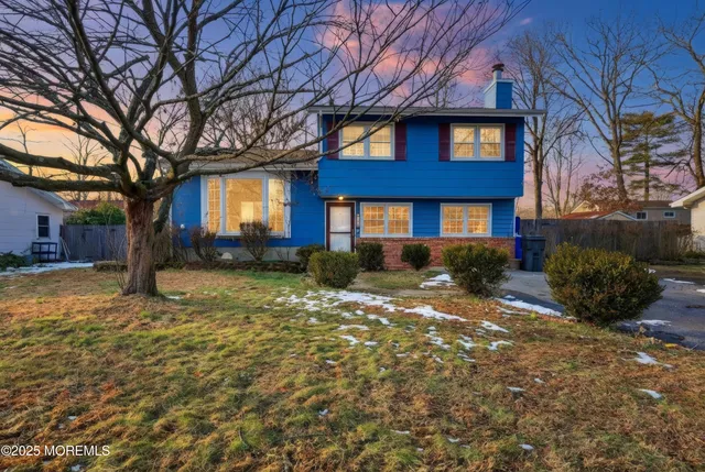 $499,000 | 19 Oak Ridge Parkway, Toms River, NJ 08755