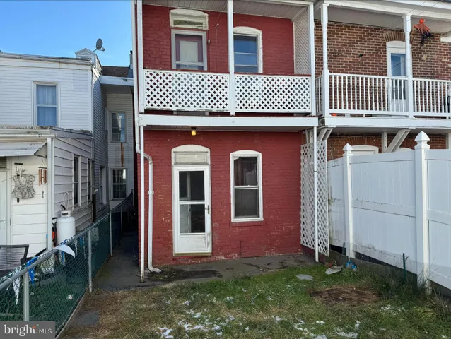 $1,450 | 27 East Oak Street, Shenandoah, PA 17976