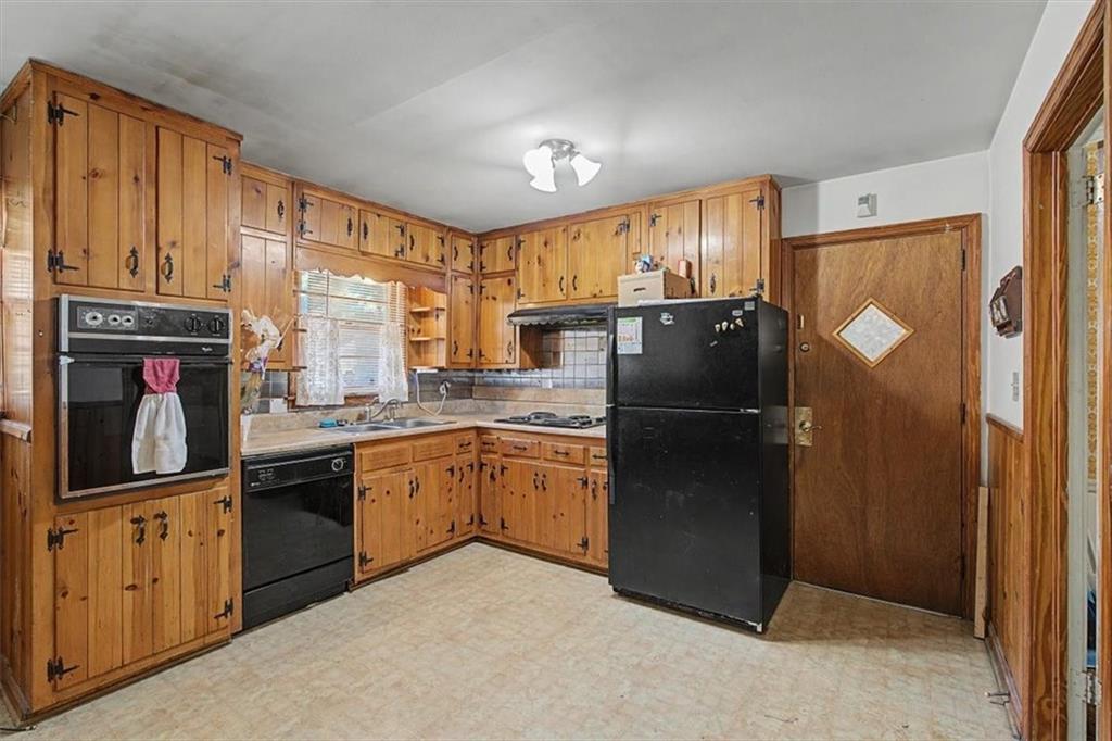 4455 Hillpine Road Forest Park, GA 30297 - Photo 16 of 43