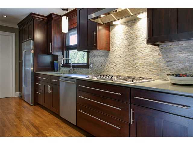 3090 Carisbrook Road Columbus, OH 43221 - Photo 10 of 24