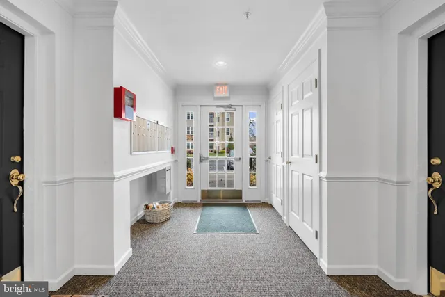 a view of livingroom with furniture
