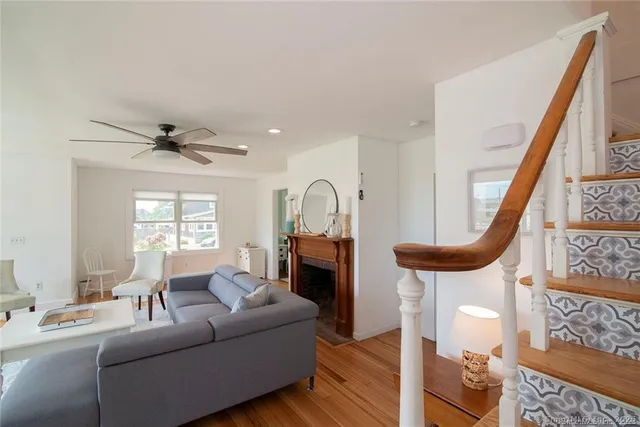 $6,800 | 71 Noyes Avenue, Stonington, CT 06378