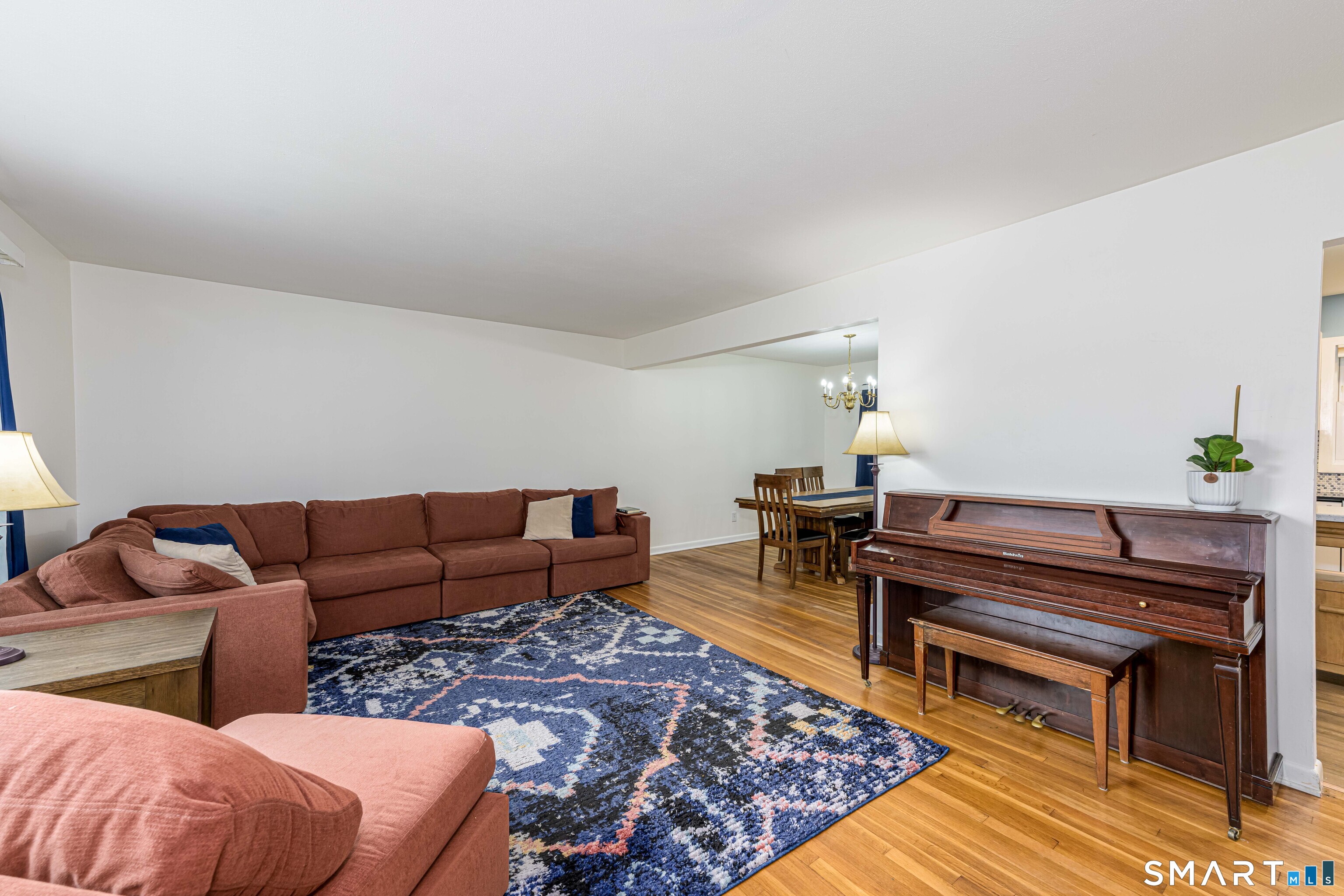 96 Lent Road Hamden, CT 06517 - Photo 6 of 23