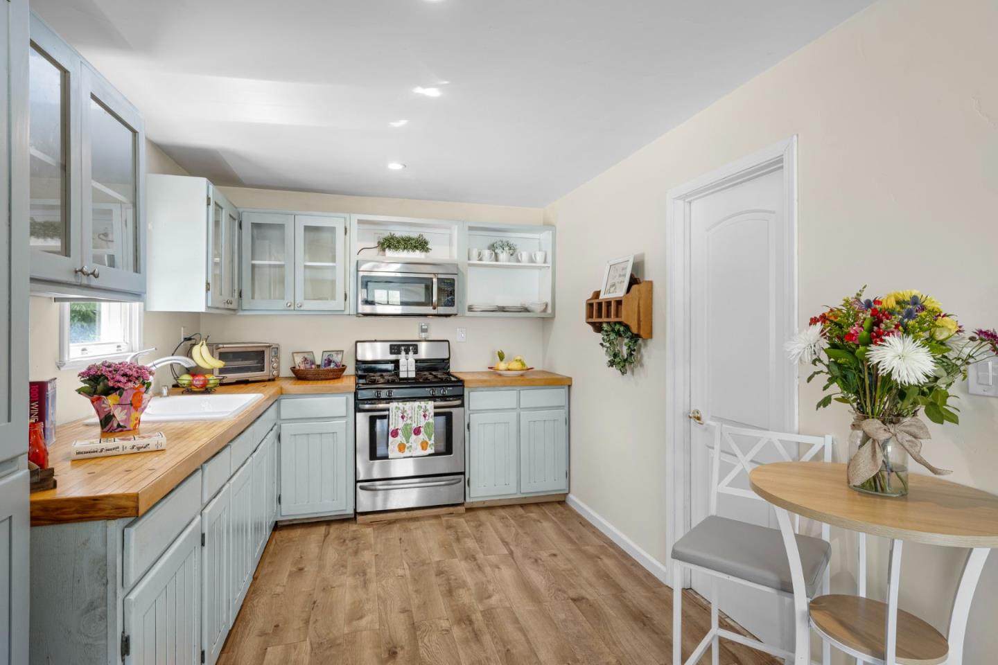 23785 McKean Road San Jose, CA 95141 - Photo 8 of 18