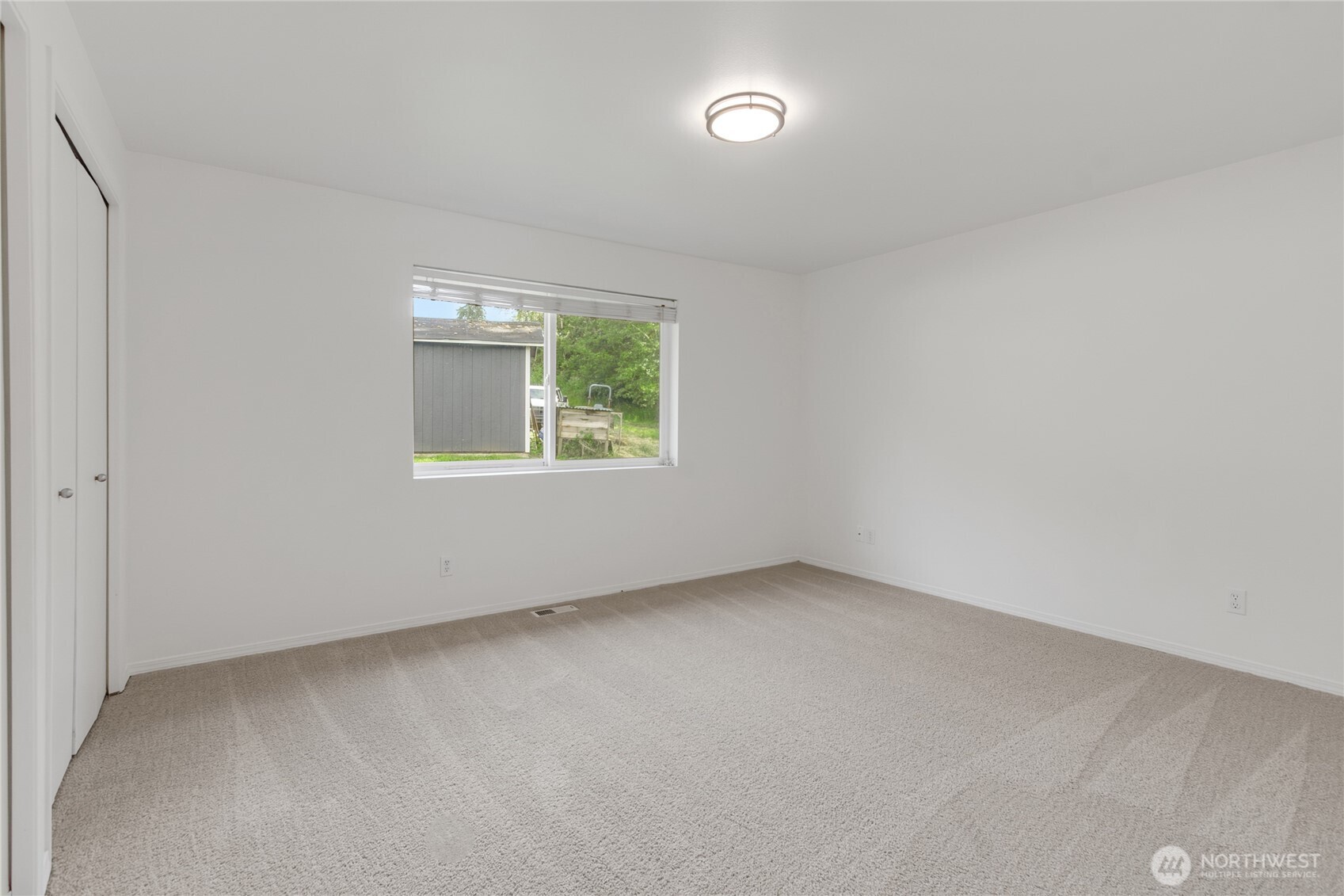 12311 Holtz Road East Eatonville, WA 98328 - Photo 14 of 34