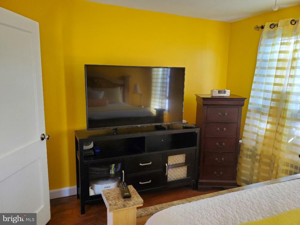 3541 Benzinger Road Baltimore, MD 21229 - Photo 14 of 27