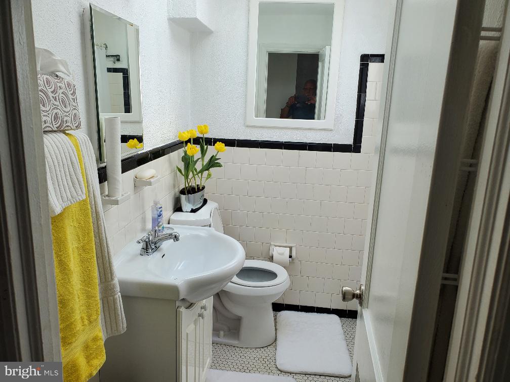 3541 Benzinger Road Baltimore, MD 21229 - Photo 17 of 27