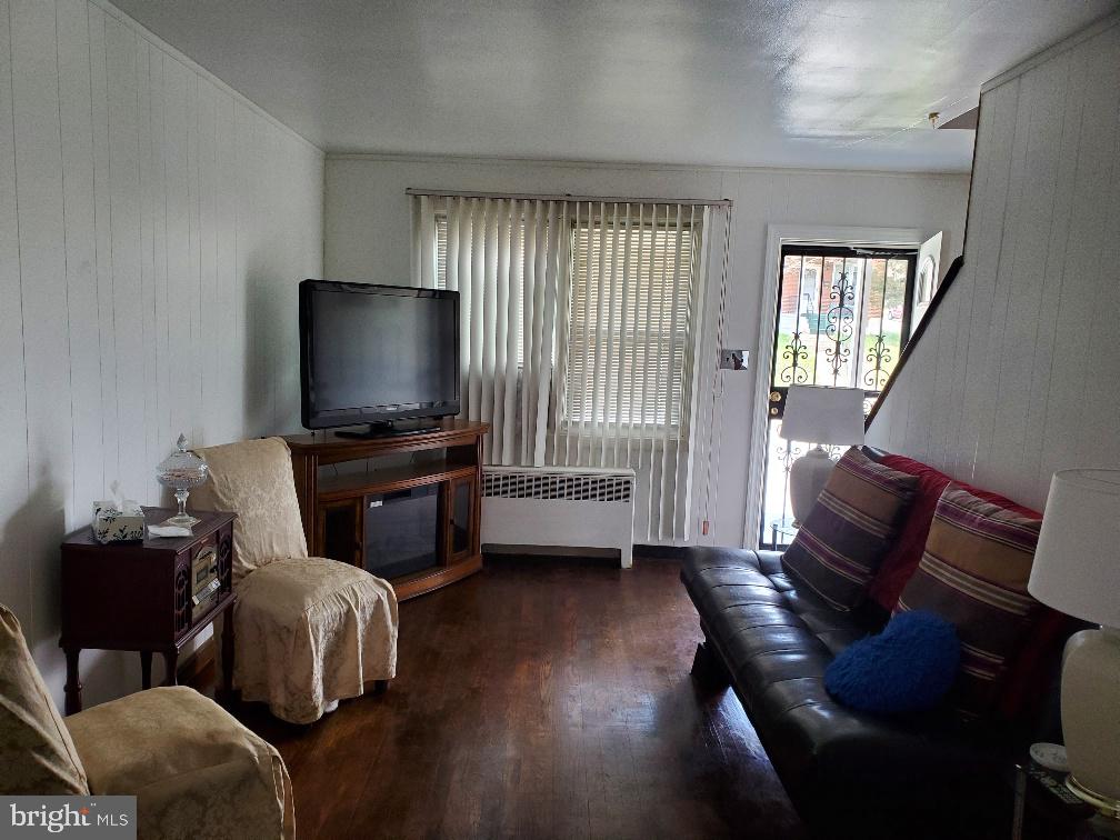 3541 Benzinger Road Baltimore, MD 21229 - Photo 6 of 27