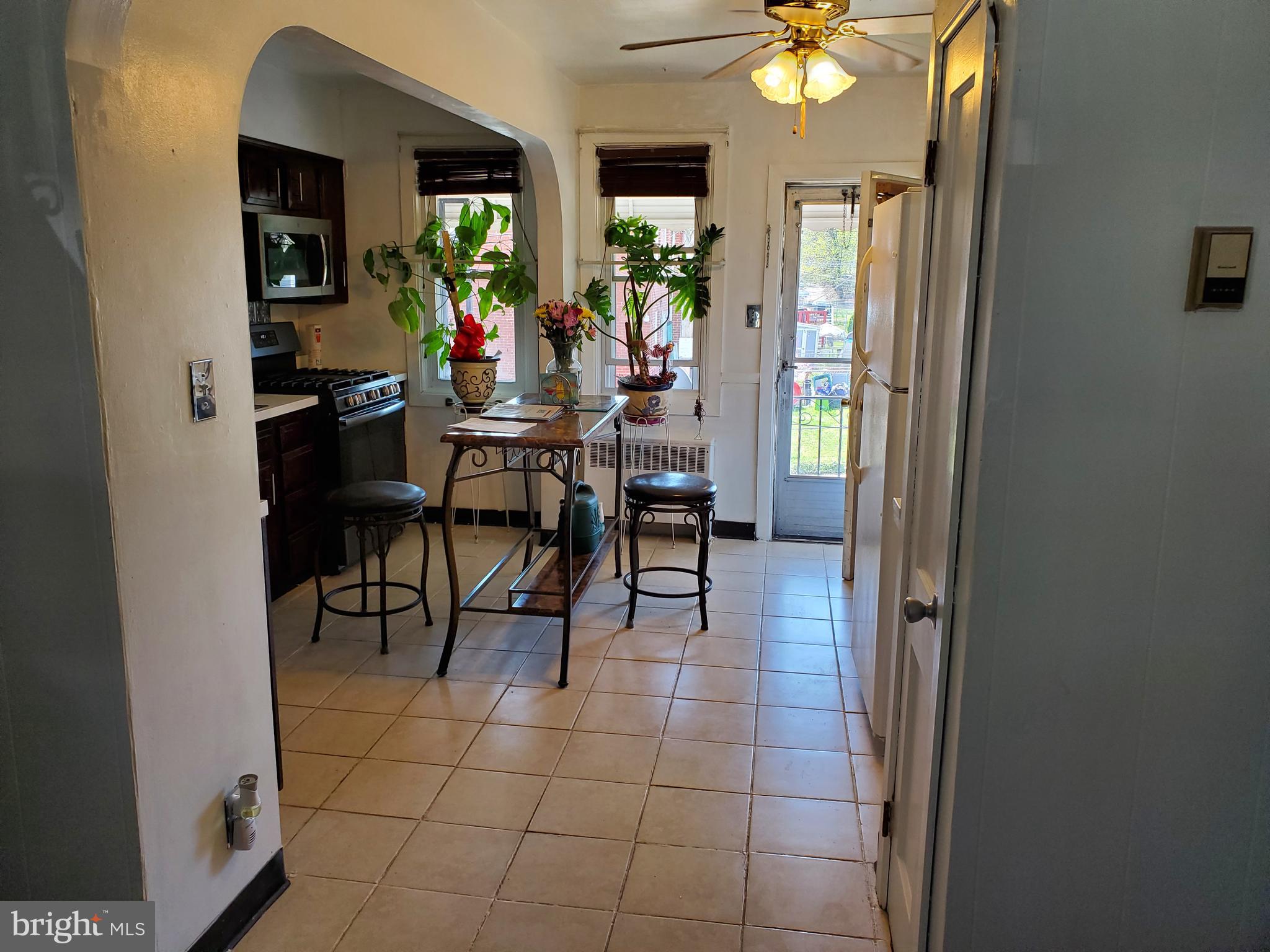 3541 Benzinger Road Baltimore, MD 21229 - Photo 8 of 27