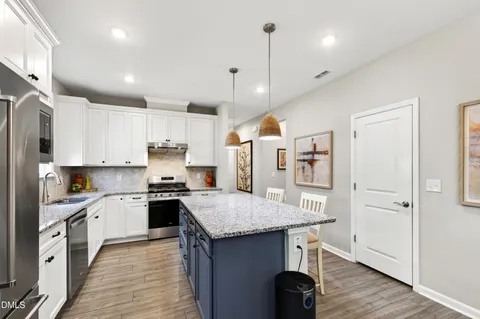 $459,900 | 8213 White Star Drive, Fuquay-Varina, NC 27526