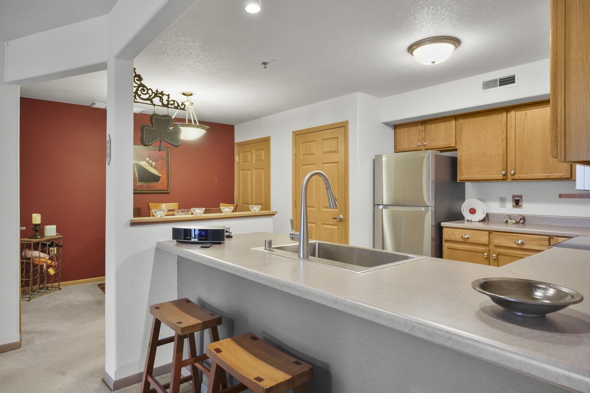 5334 Congress Avenue, Unit 4 Madison, WI 53718 - Photo 1 of 31