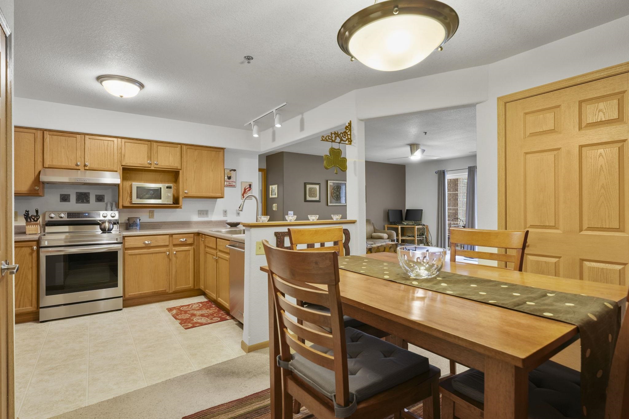 5334 Congress Avenue, Unit 4 Madison, WI 53718 - Photo 7 of 31