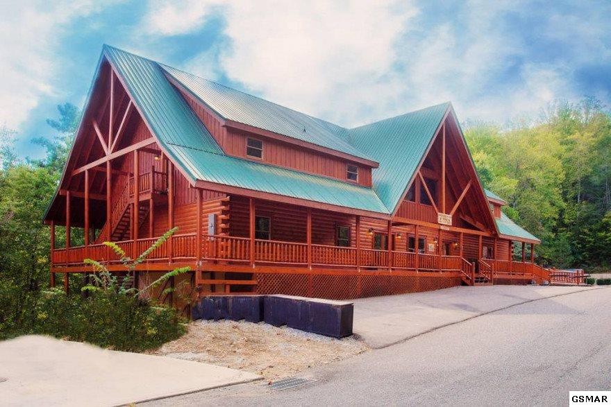 4367 Forest Ridge Way, Unit SHERWOODSPLASHLODGE Pigeon Forge, TN 37863 - Photo 1 of 41 Gallery Image 1