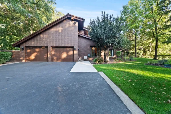 $625,000 | 3540 Haweswood Court, Crete, IL 60417