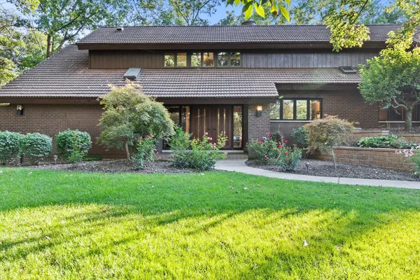 $625,000 | 3540 Haweswood Court, Crete, IL 60417