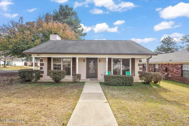 $205,000 | 649 Bryceland Boulevard, Ridgeland, MS 39157