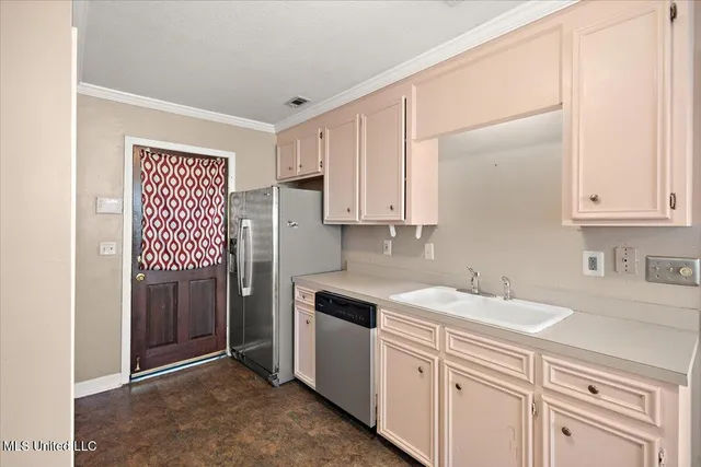 $170,000 | 649 Bryceland Boulevard, Ridgeland, MS 39157